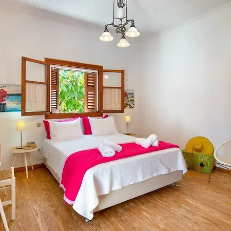 Emmy Villa Gaios
